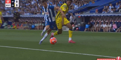 ⚽西甲半场：加西亚表现神勇，赫尔佐格门线解围，西班牙人0-0拉斯帕尔马斯