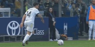 kaiyun网站-保级队送图多尔首败，尤文争四岌岌可危