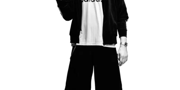 kaiyun网站-超级明星！祖巴茨Ins晒为品牌方所拍摄的形象照与球迷分享