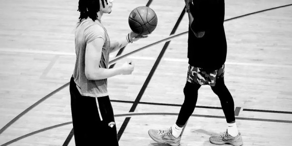 Kaiyun APP-为新赛季做准备！尼克斯小将达迪耶ins晒训练照