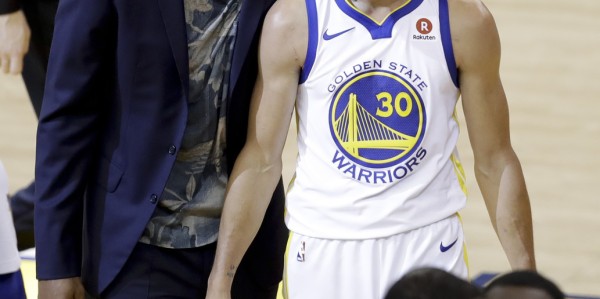 开云入口-库里评队友高尔夫实力：伊戈达拉优于克莱，格林加紧练习