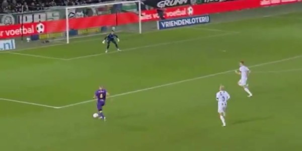 Kaiyun APP-足球智商1000🧠门将埃蒂安·瓦森用了一个FIFA游戏里的技巧