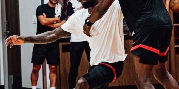 开云入口-火箭迷你训练营：卡皇、范乔丹、阿门、老姐夫和小贾已开练